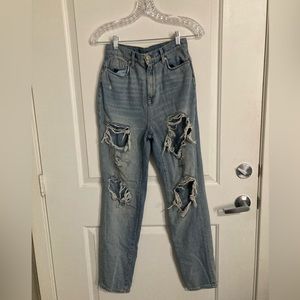 URBAN OUTFITTERS BDG Mom High Rise Jeans, Ripped, Size 26W